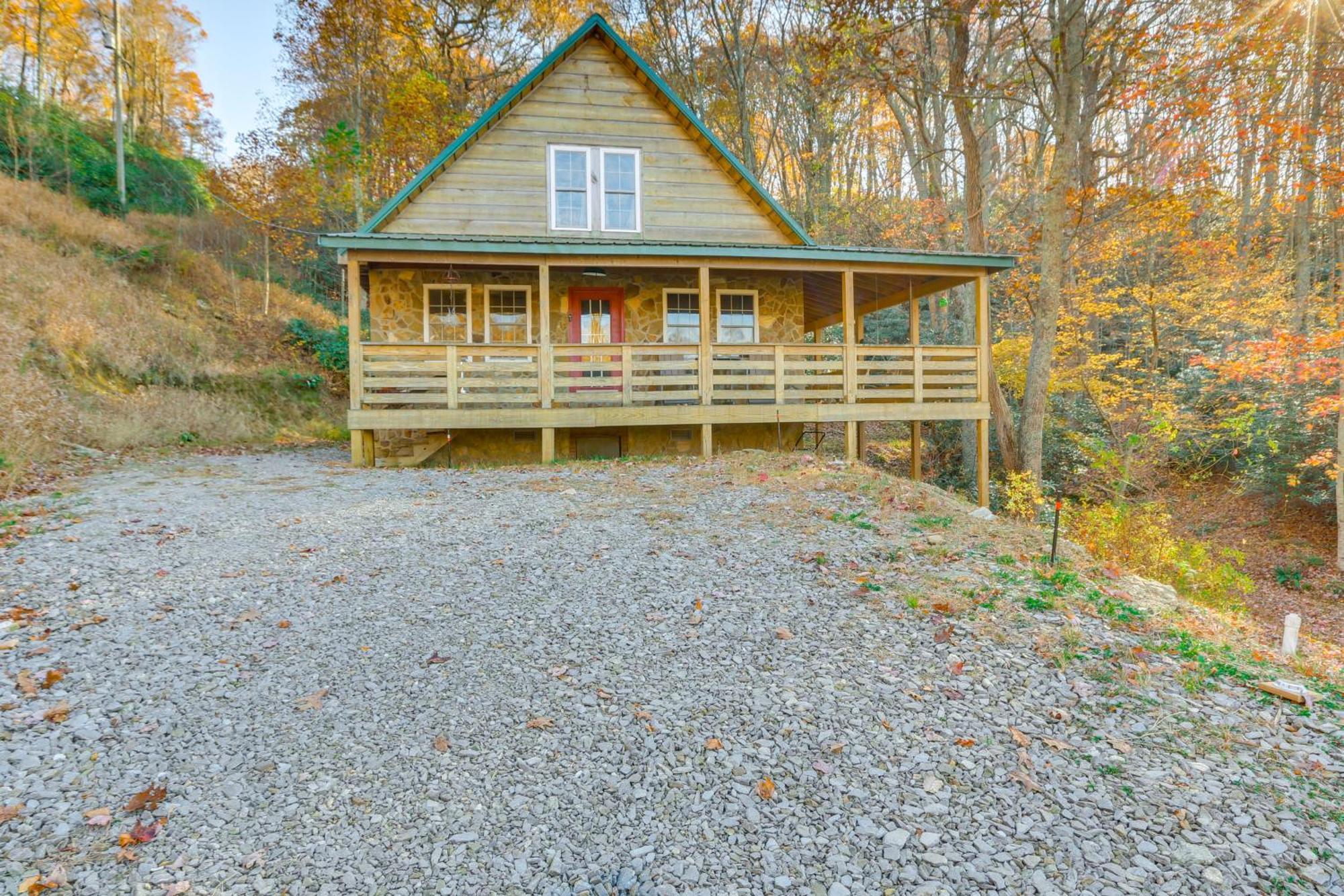 Charming Fancy Gap Cabin With Deck And Gas Grill! Zewnętrze zdjęcie