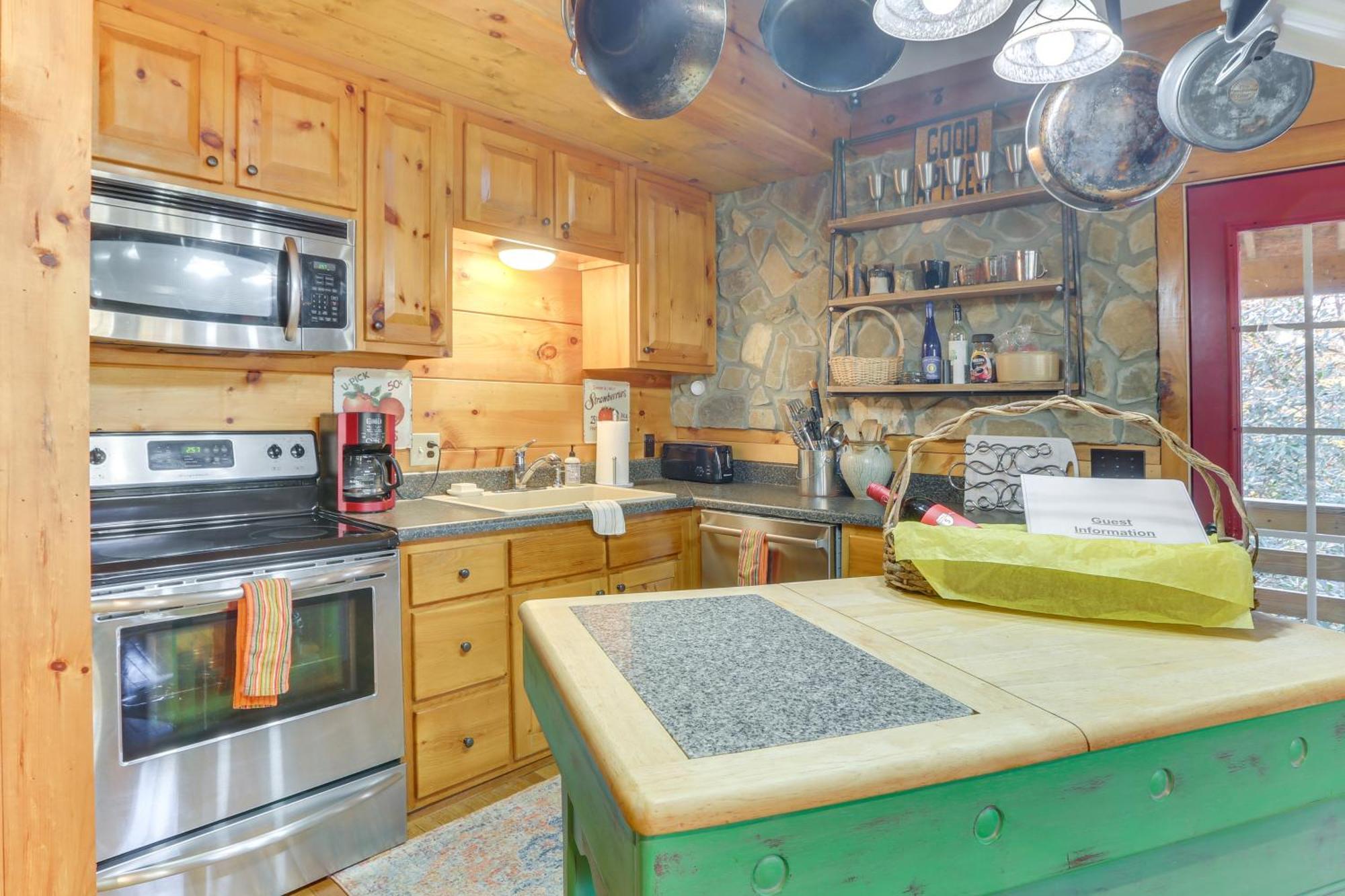 Charming Fancy Gap Cabin With Deck And Gas Grill! Zewnętrze zdjęcie