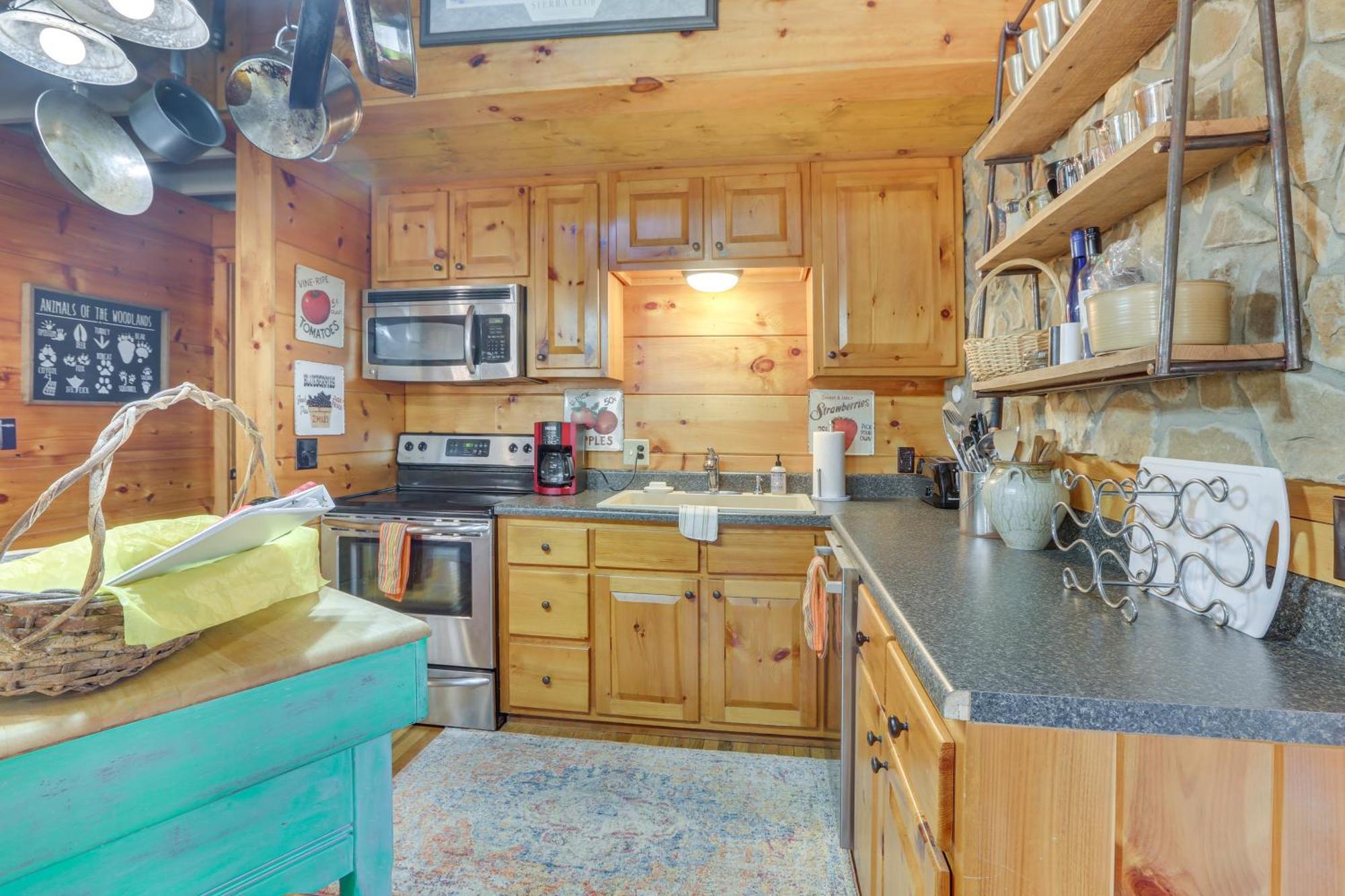 Charming Fancy Gap Cabin With Deck And Gas Grill! Zewnętrze zdjęcie